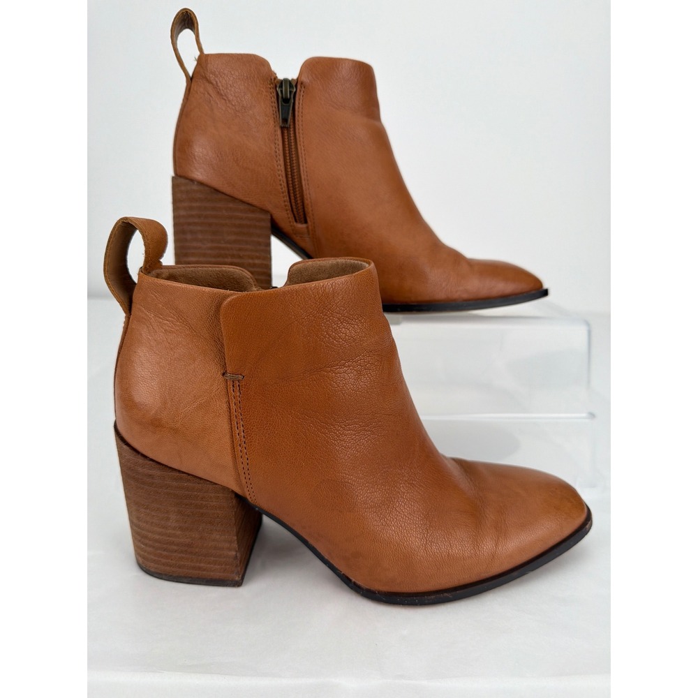 Vionic Lyssa Ankle Boots Size 8 Brown Leather Block Heel Zip Minimalist